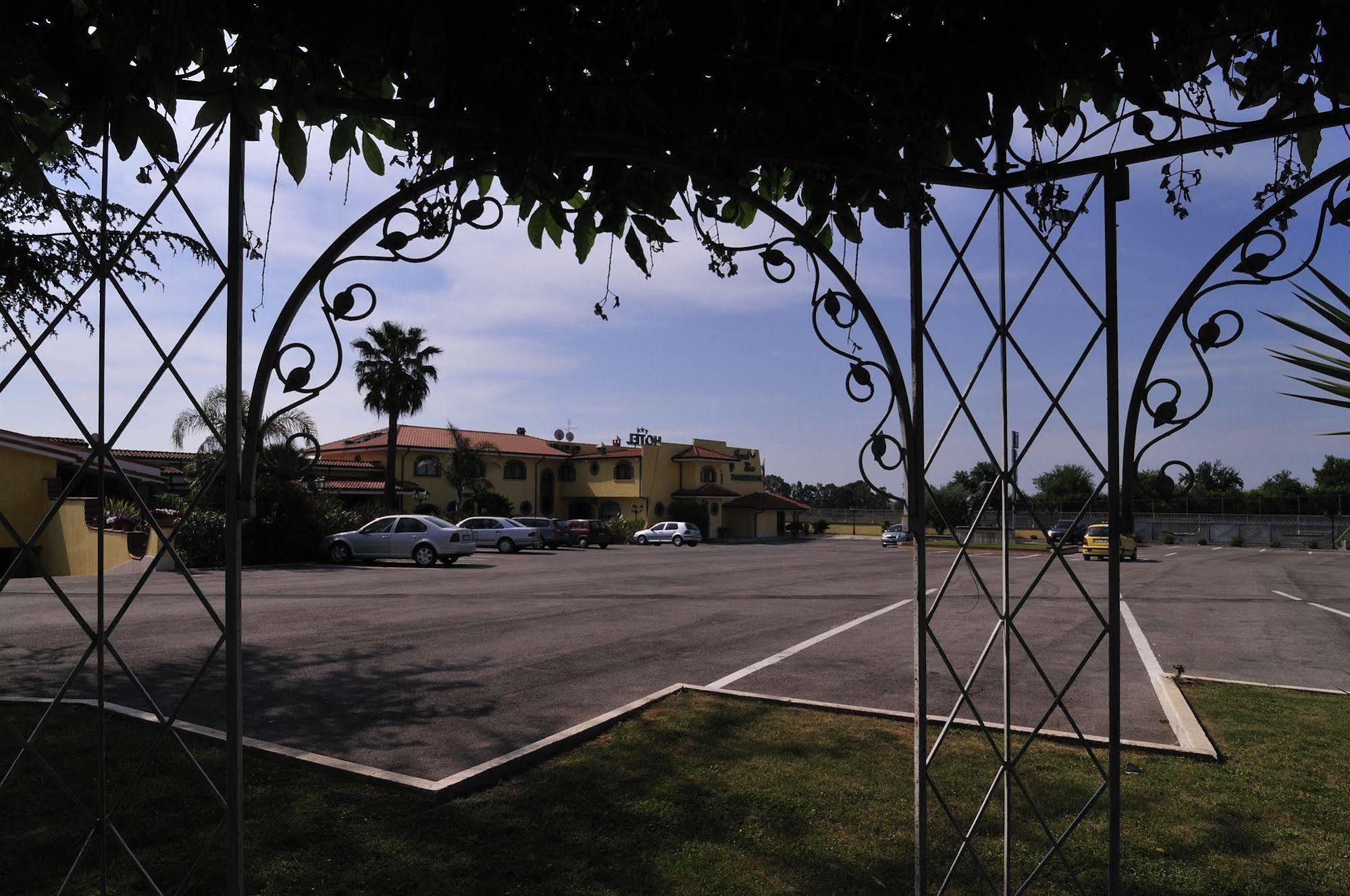 La Locanda del Cavaliere Borgo Montello Esterno foto
